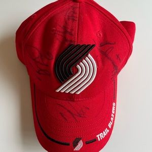 Signed Portland Trail Blazers hat. OS